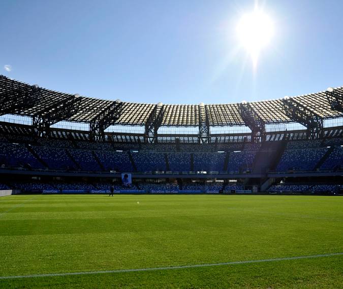 Parcheggi vicino allo Stadio Maradona di Napoli