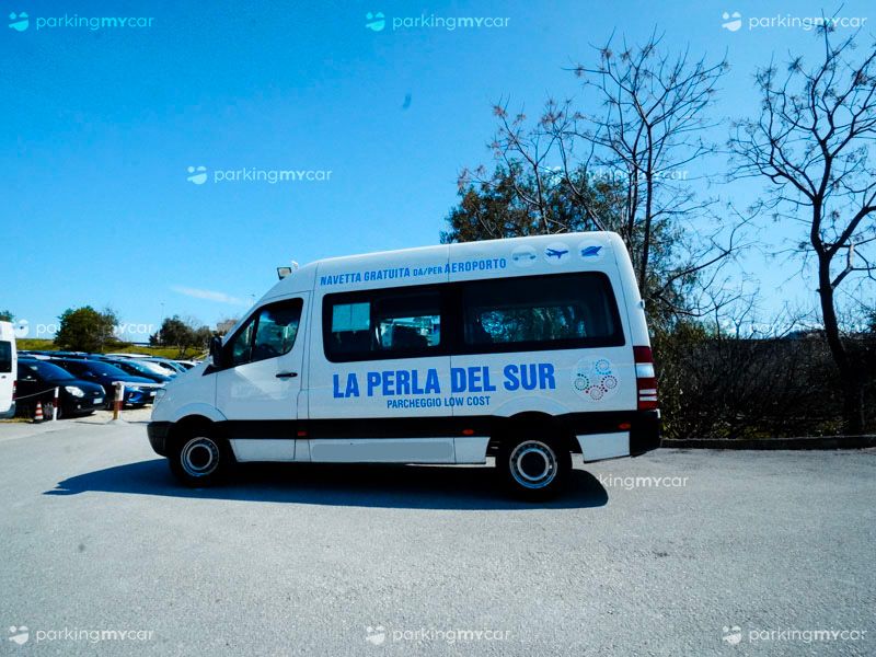 La Perla Del Sur - Aeroporto Bari Fiancata bus navetta La Perla Del Sur - Aeroporto Bari