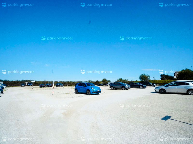 La Perla Del Sur - Aeroporto Bari Parcheggi all'aperto La Perla Del Sur - Aeroporto Bari