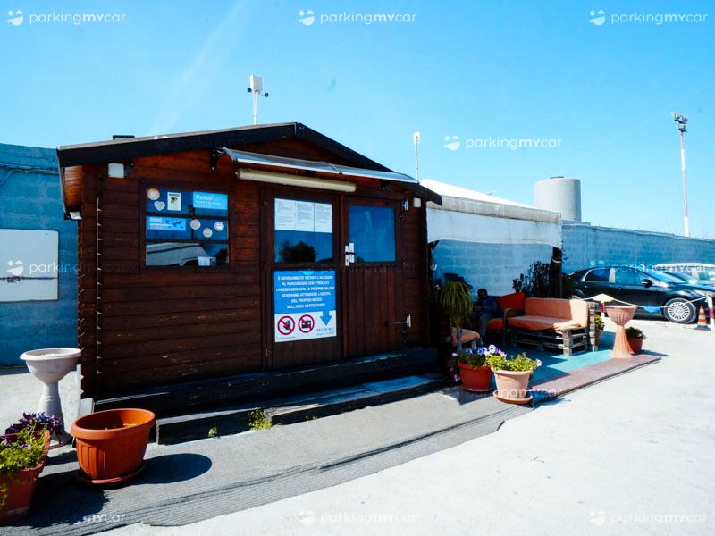 La Perla Del Sur - Aeroporto Bari Reception vista fronte La Perla Del Sur - Aeroporto Bari