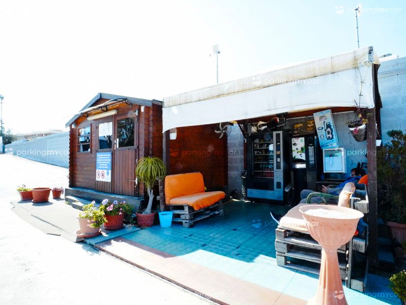 La Perla Del Sur - Aeroporto Bari Reception vista lato La Perla Del Sur - Aeroporto Bari