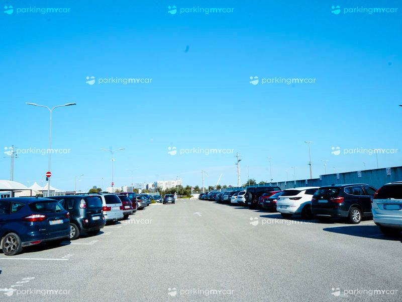 Pass Port Park - Aeroporto Bari Parcheggi scoperti Pass Port Park - Aeroporto Bari