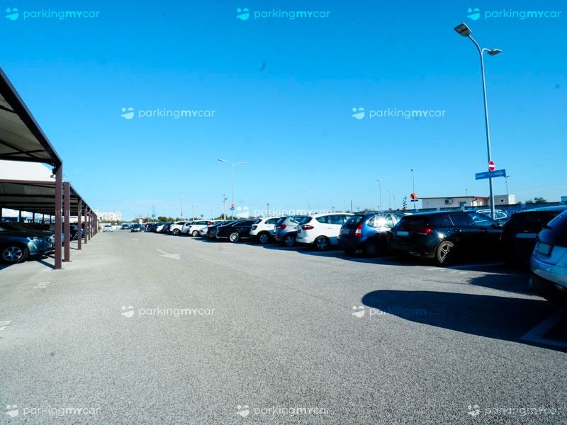 Pass Port Park - Aeroporto Bari Parcheggi all'aperto Pass Port Park - Aeroporto Bari