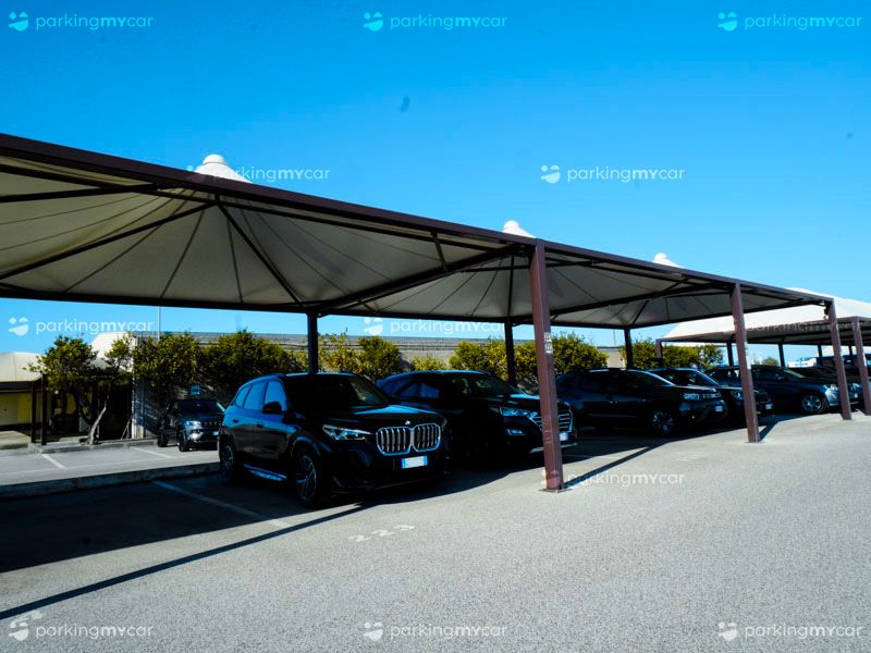 Pass Port Park - Aeroporto Bari Parcheggi sotto tettoia Pass Port Park - Aeroporto Bari
