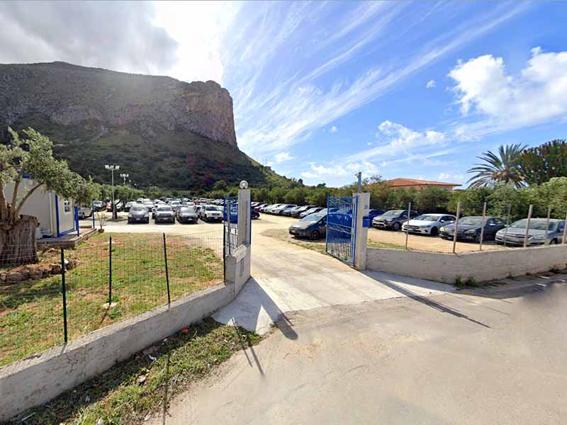 Piraineto Airport Parking - Aeroporto Palermo Ingresso Piraineto Airport Parking - Aeroporto Palermo