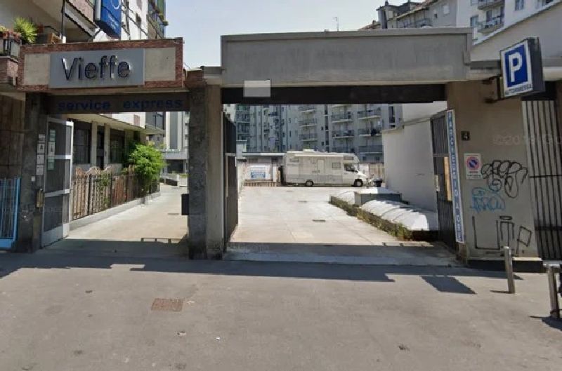 Autorimessa Argonne - Milano città Ingresso Autorimessa Argonne
