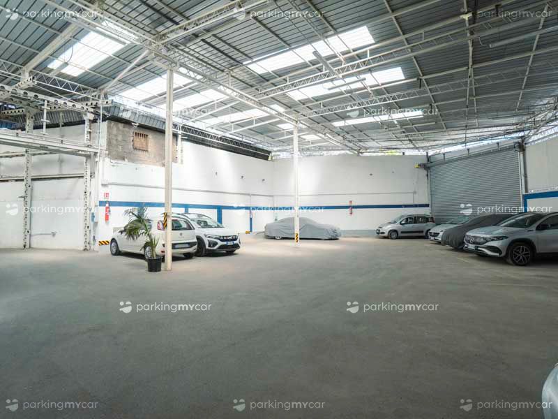 Garage Rinaldi - Napoli centro città Parcheggi coperti Garage Rinaldi - Napoli centro città