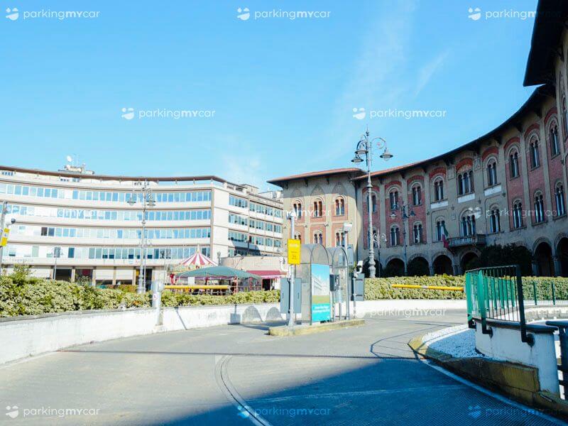 SABA Piazza Vittorio Emanuele II - Pisa stazione centrale Via di accesso SABA Piazza Vittorio Emanuele II - Pisa stazione centrale