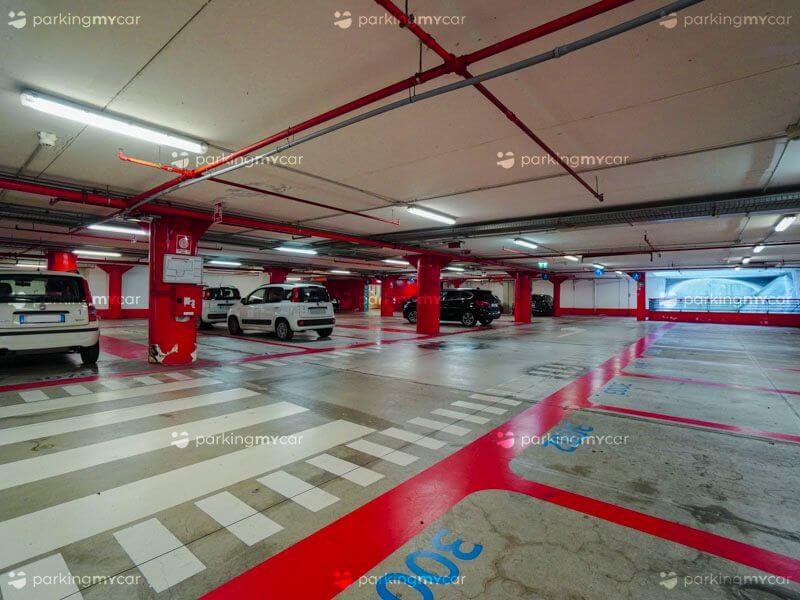 SABA Piazza Vittorio Emanuele II - Pisa stazione centrale Posti auto sotterranei SABA Piazza Vittorio Emanuele II - Pisa stazione centrale