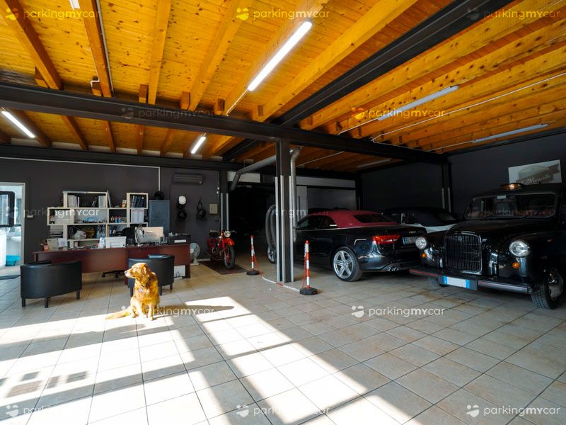 La Manovella Parking - Aeroporto Torino Parcheggi coperti La Manovella Parking - Aeroporto Torino