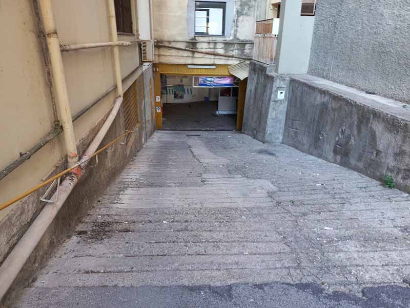 Easy Parking - Stazione Salerno Scivolo Easy Parking - Stazione Salerno