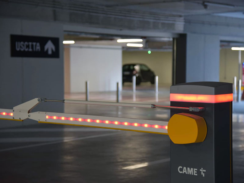 Parking Maddalena - Trieste centro città Sbarra uscita Parking Maddalena - Trieste centro città