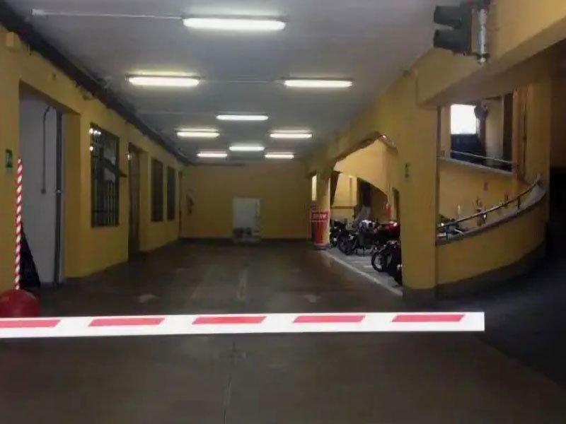 Garage Ariberto - Milano citt Ingresso Garage Ariberto