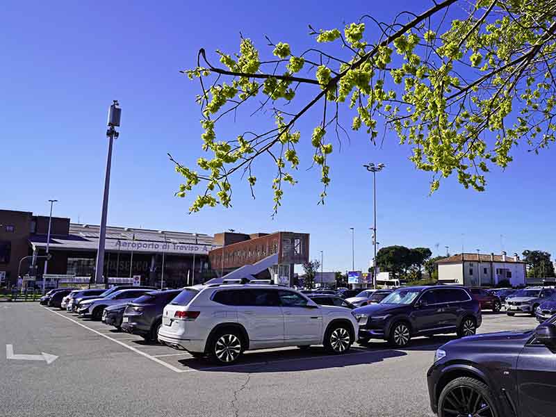 Park F - Aeroporto Treviso Posti auto all'aperto Park F - Aeroporto Treviso