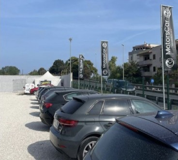 Motors Car Rental - Porto Bari Posti auto all'aperto Motors Car Rental - Porto Bari